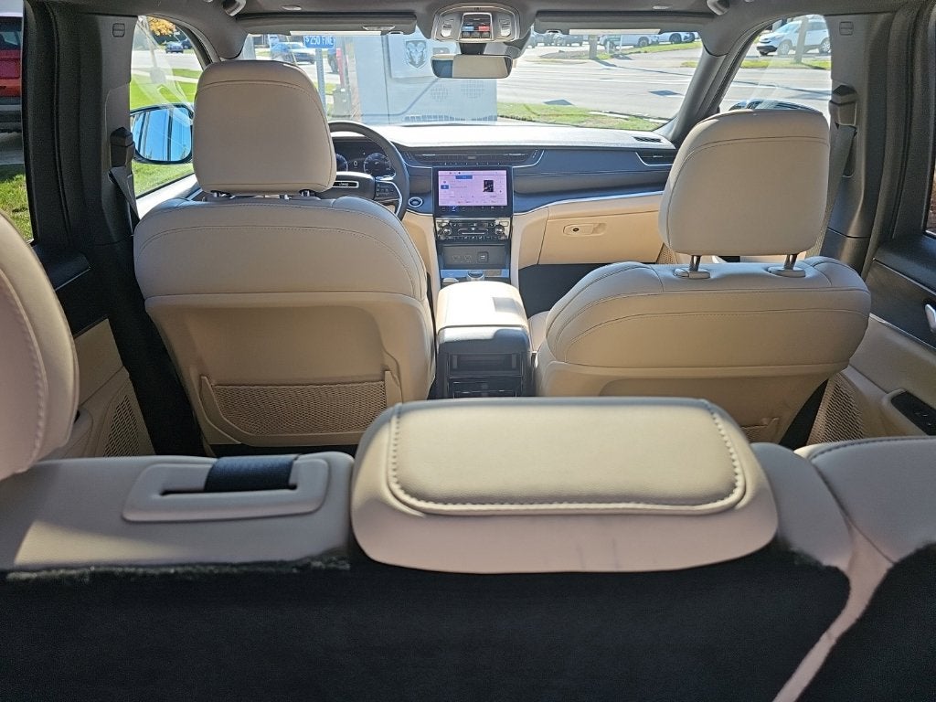 2025 Jeep Grand Cherokee Limited 4x4