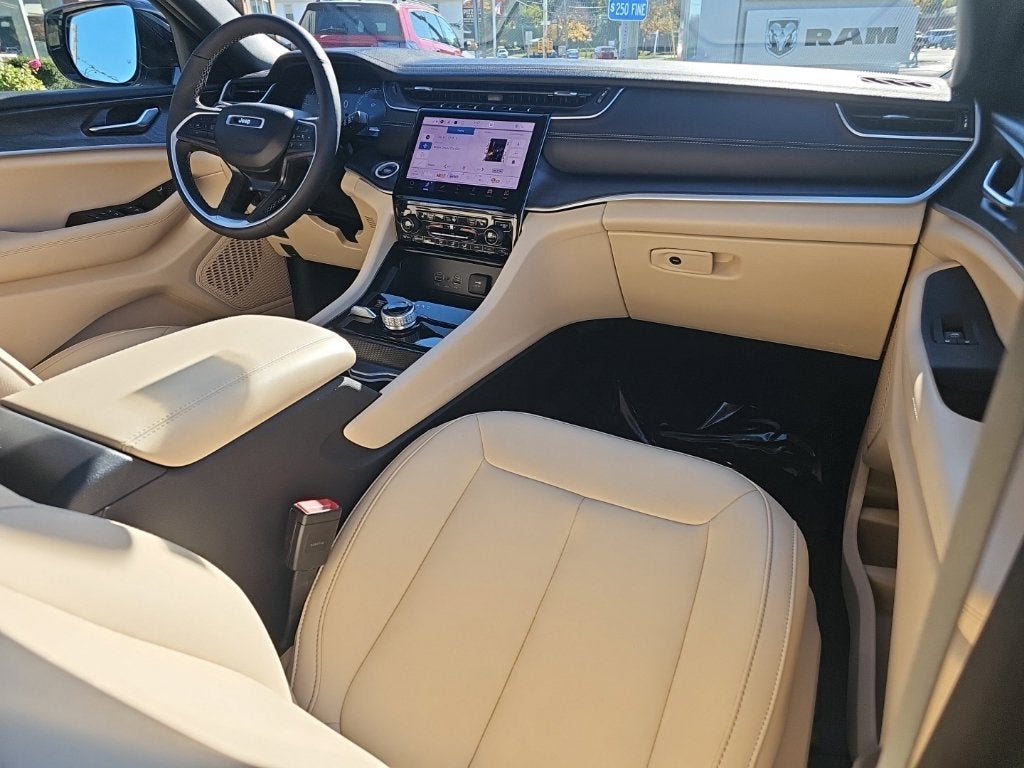 2025 Jeep Grand Cherokee Limited 4x4