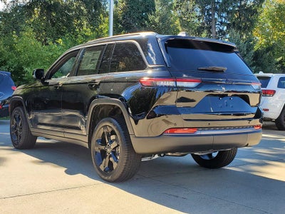 2027 Jeep Grand Cherokee GRAND CHEROKEE LIMITED 4X4