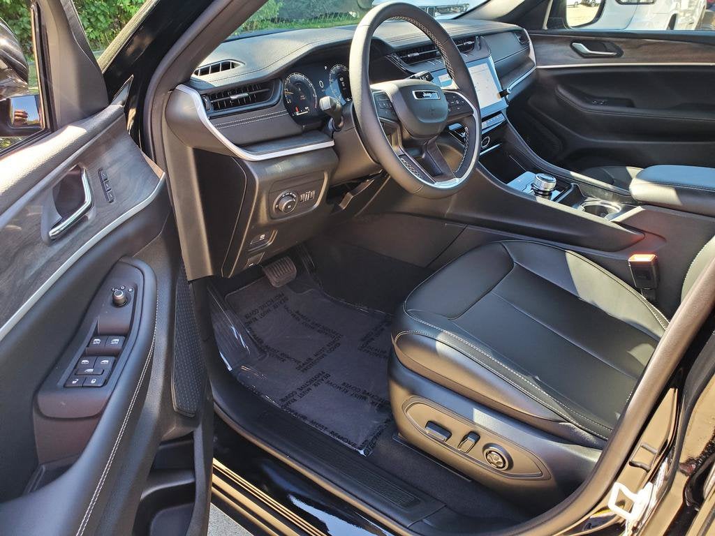 2027 Jeep Grand Cherokee GRAND CHEROKEE LIMITED 4X4