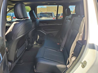 2027 Jeep Grand Cherokee GRAND CHEROKEE LIMITED RESERVE 4X4
