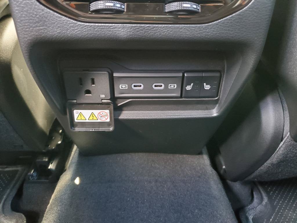 2027 Jeep Grand Cherokee GRAND CHEROKEE LIMITED RESERVE 4X4