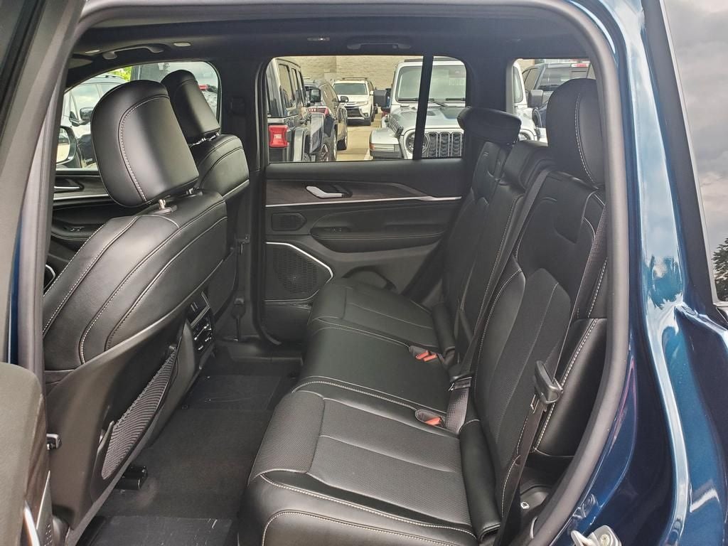 2027 Jeep Grand Cherokee GRAND CHEROKEE LIMITED RESERVE 4X4
