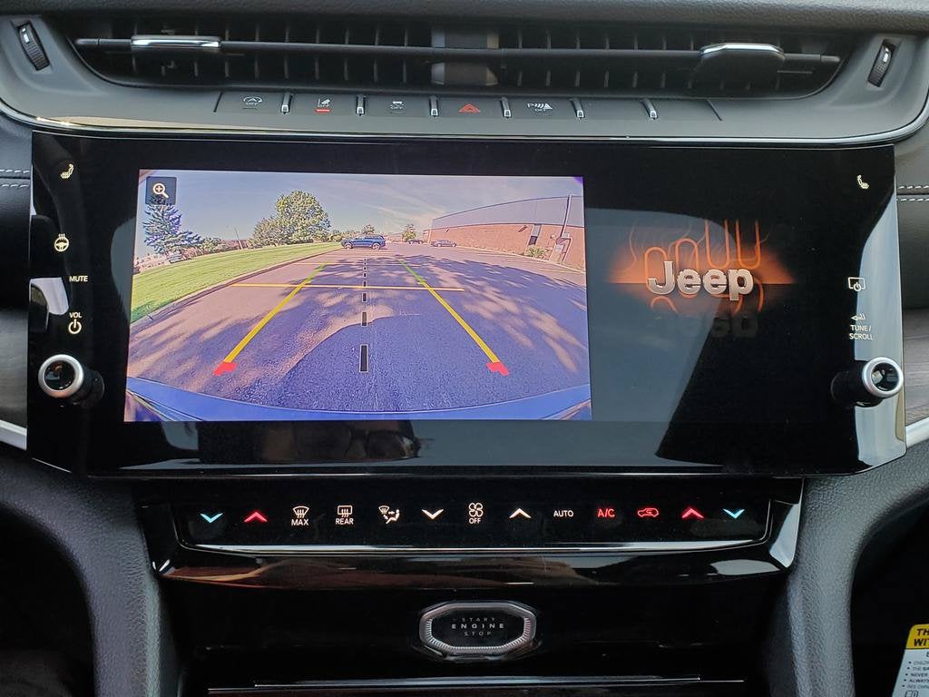 2027 Jeep Grand Cherokee GRAND CHEROKEE LIMITED 4X4