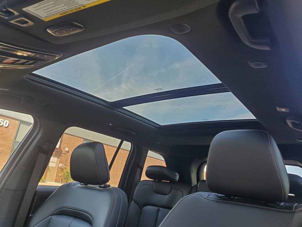 2027 Jeep Grand Cherokee GRAND CHEROKEE LIMITED 4X4