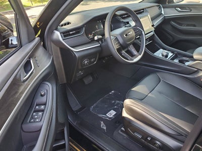 2027 Jeep Grand Cherokee GRAND CHEROKEE LIMITED 4X4