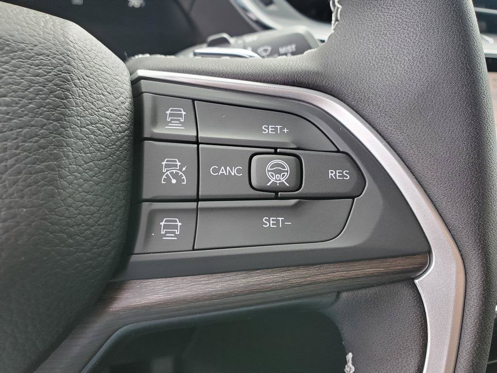 2027 Jeep Grand Cherokee GRAND CHEROKEE LIMITED RESERVE 4X4