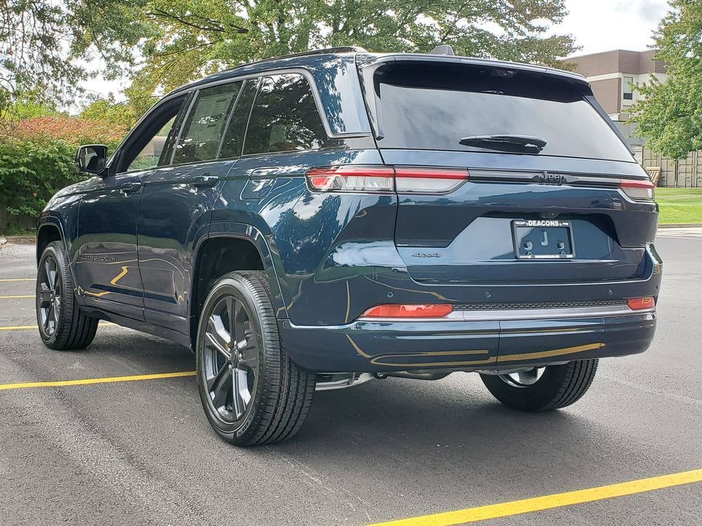2027 Jeep Grand Cherokee GRAND CHEROKEE LIMITED RESERVE 4X4