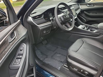 2027 Jeep Grand Cherokee GRAND CHEROKEE LIMITED RESERVE 4X4