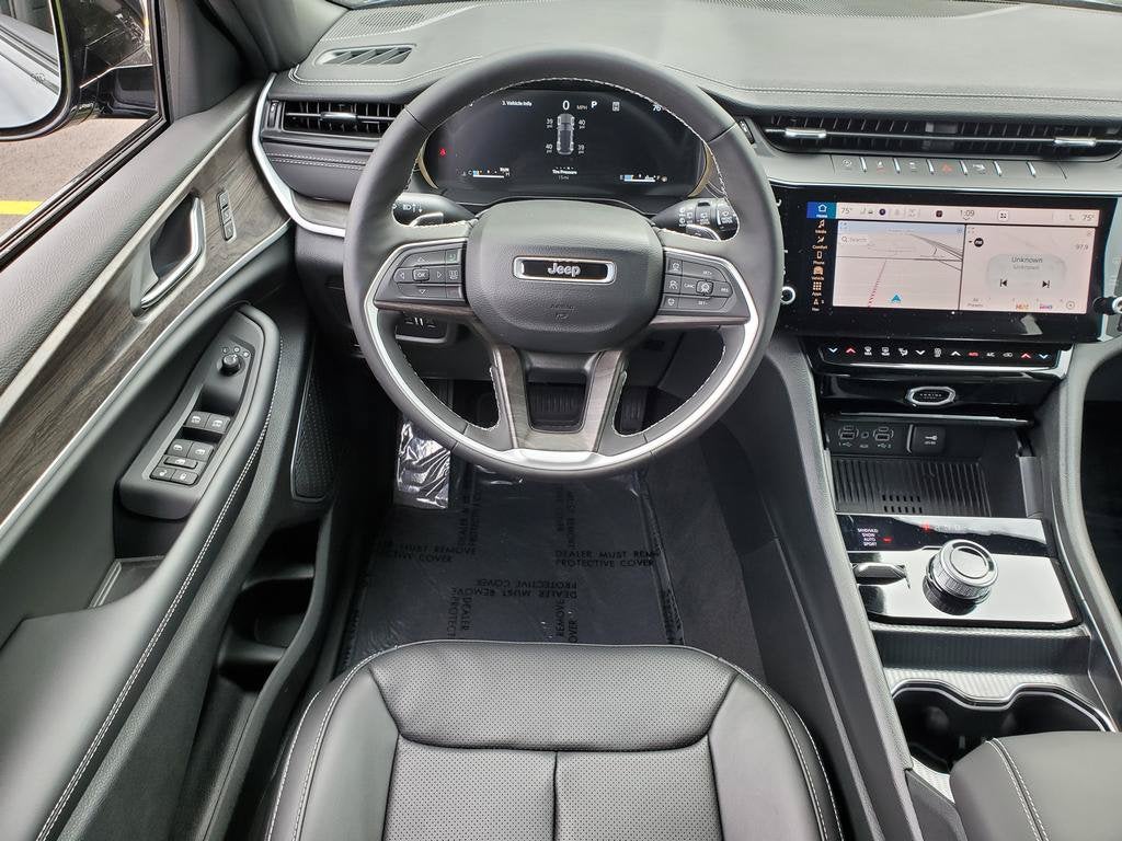 2027 Jeep Grand Cherokee GRAND CHEROKEE LIMITED RESERVE 4X4