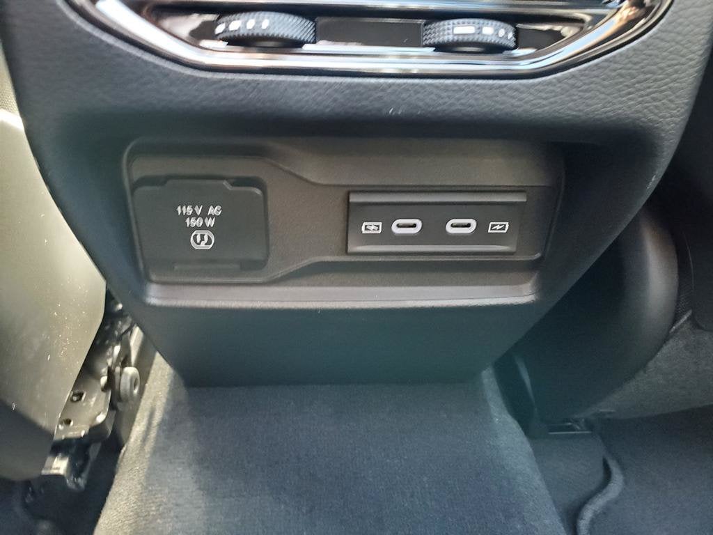 2027 Jeep Grand Cherokee GRAND CHEROKEE LIMITED 4X4