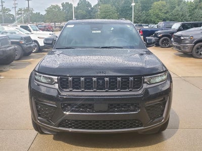 2027 Jeep Grand Cherokee GRAND CHEROKEE LIMITED RESERVE 4X4