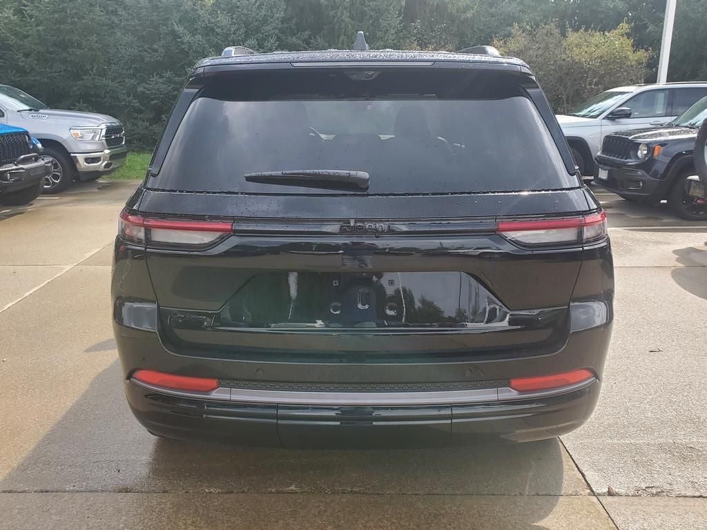 2027 Jeep Grand Cherokee GRAND CHEROKEE LIMITED RESERVE 4X4