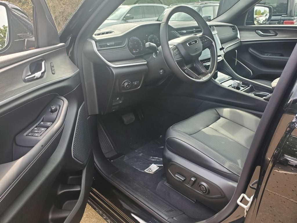 2027 Jeep Grand Cherokee GRAND CHEROKEE LIMITED RESERVE 4X4