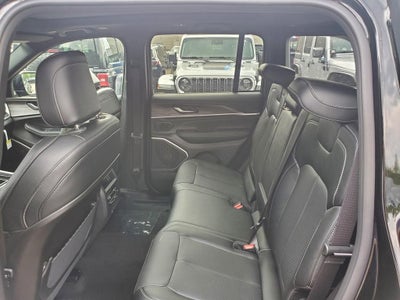 2027 Jeep Grand Cherokee GRAND CHEROKEE LIMITED RESERVE 4X4
