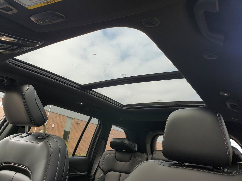 2027 Jeep Grand Cherokee GRAND CHEROKEE LIMITED 4X4
