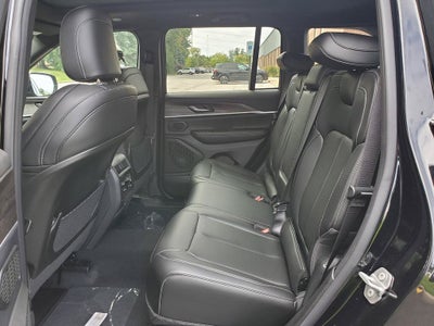 2027 Jeep Grand Cherokee GRAND CHEROKEE LIMITED 4X4