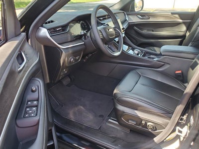 2027 Jeep Grand Cherokee GRAND CHEROKEE LIMITED 4X4