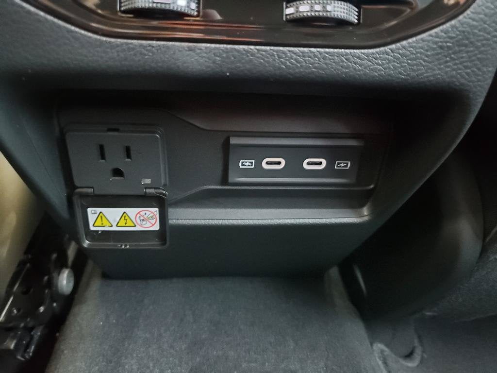 2027 Jeep Grand Cherokee GRAND CHEROKEE LIMITED 4X4