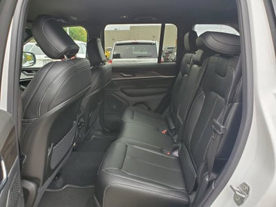 2027 Jeep Grand Cherokee GRAND CHEROKEE LIMITED 4X4