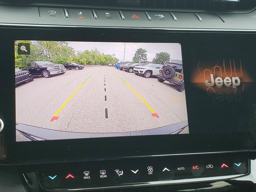 2027 Jeep Grand Cherokee GRAND CHEROKEE LIMITED 4X4