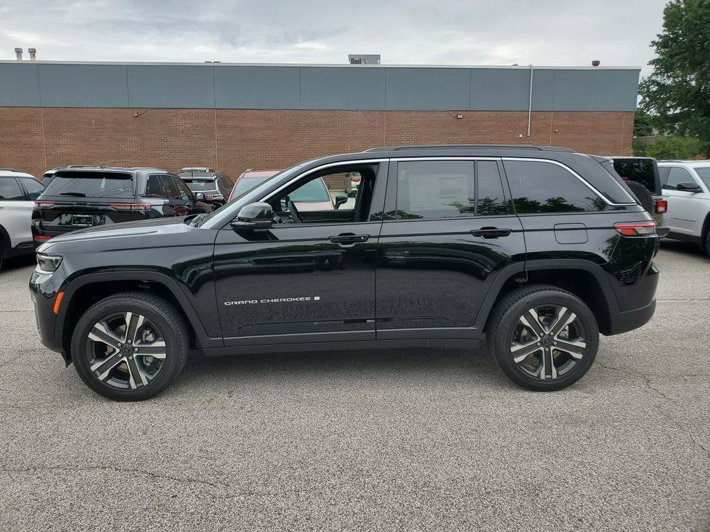 2027 Jeep Grand Cherokee GRAND CHEROKEE LIMITED 4X4