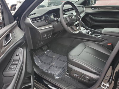 2027 Jeep Grand Cherokee GRAND CHEROKEE LIMITED 4X4