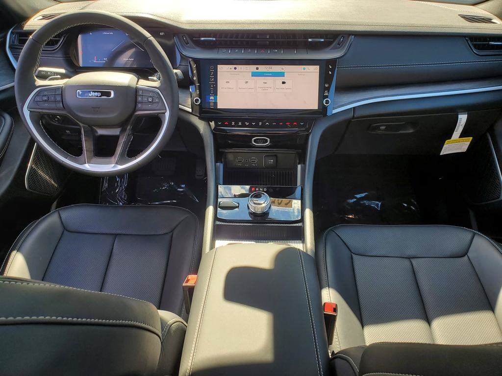 2027 Jeep Grand Cherokee GRAND CHEROKEE LIMITED RESERVE 4X4