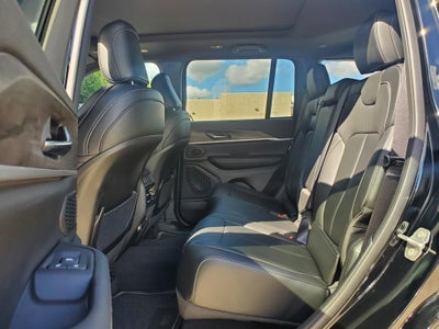 2027 Jeep Grand Cherokee GRAND CHEROKEE LIMITED 4X4