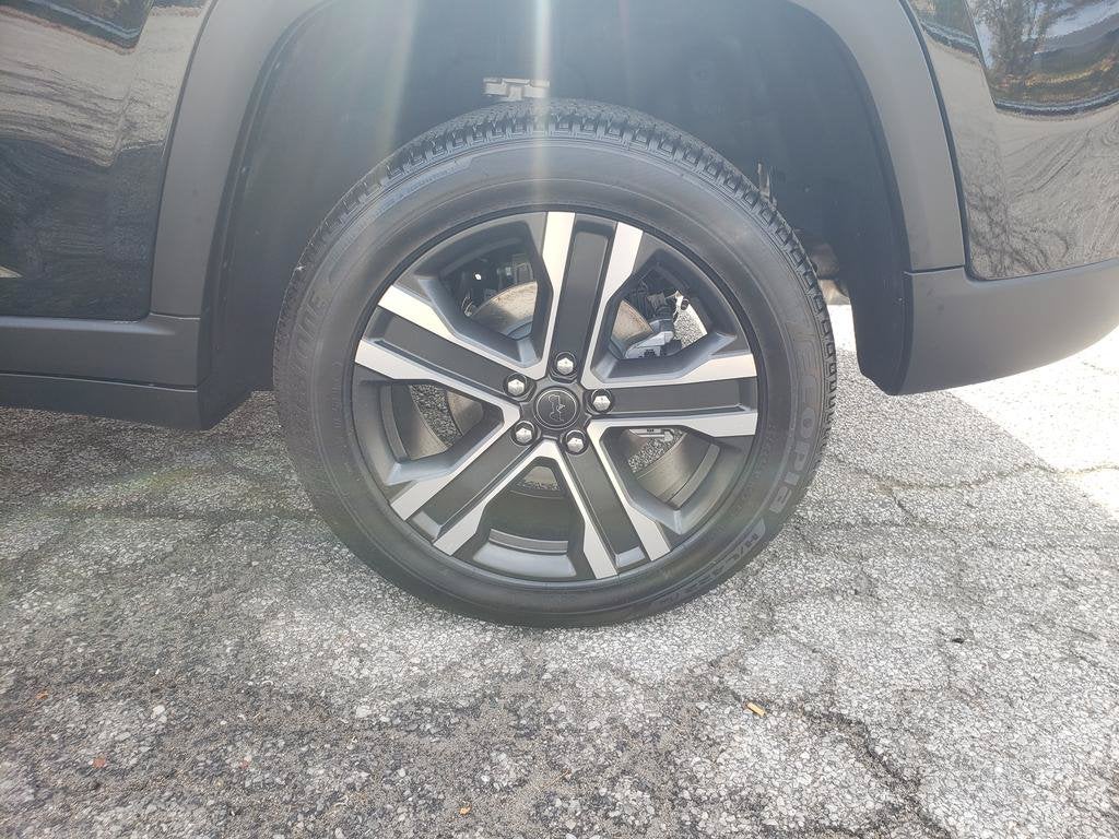 2027 Jeep Grand Cherokee GRAND CHEROKEE LIMITED 4X4