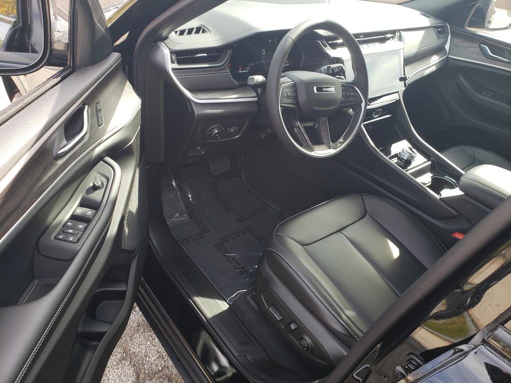 2027 Jeep Grand Cherokee GRAND CHEROKEE LIMITED 4X4