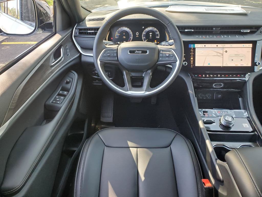 2027 Jeep Grand Cherokee GRAND CHEROKEE LIMITED 4X4
