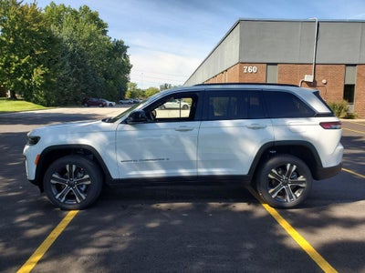 2027 Jeep Grand Cherokee GRAND CHEROKEE LIMITED 4X4