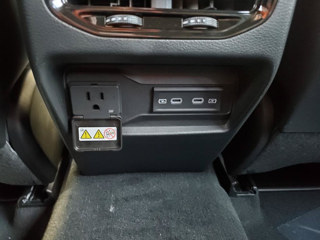 2027 Jeep Grand Cherokee GRAND CHEROKEE LIMITED 4X4