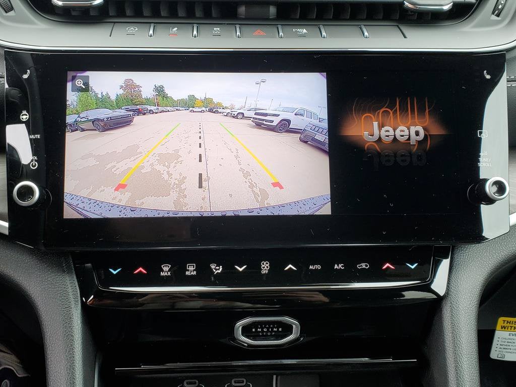 2027 Jeep Grand Cherokee GRAND CHEROKEE LIMITED 4X4