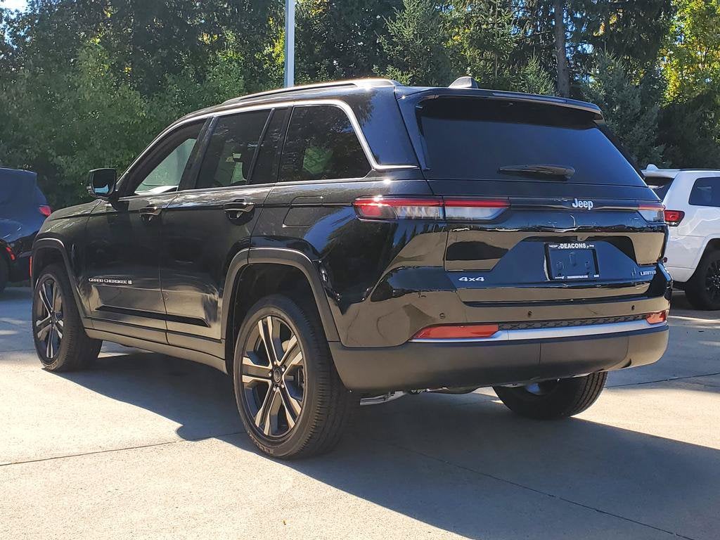 2027 Jeep Grand Cherokee GRAND CHEROKEE LIMITED 4X4