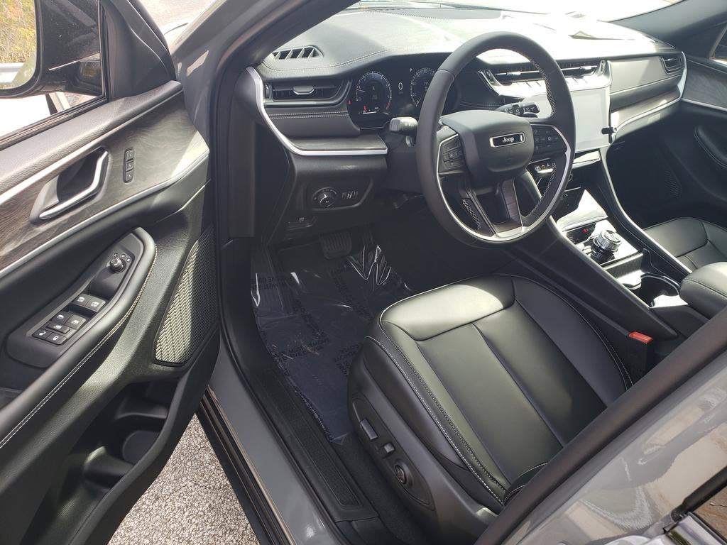 2027 Jeep Grand Cherokee GRAND CHEROKEE LIMITED 4X4