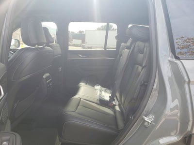 2027 Jeep Grand Cherokee GRAND CHEROKEE LIMITED 4X4