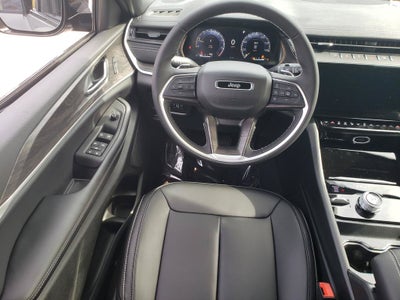 2027 Jeep Grand Cherokee GRAND CHEROKEE LIMITED 4X4
