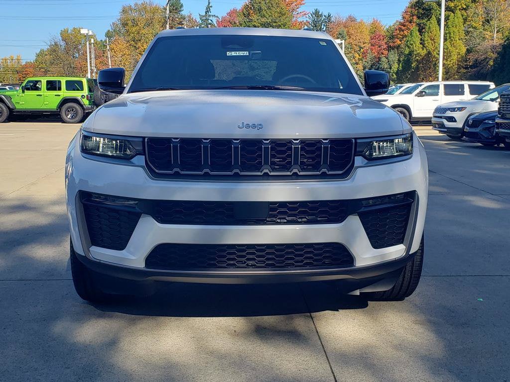 2027 Jeep Grand Cherokee GRAND CHEROKEE LIMITED 4X4