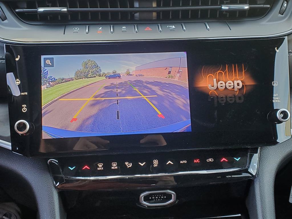 2027 Jeep Grand Cherokee GRAND CHEROKEE LIMITED 4X4