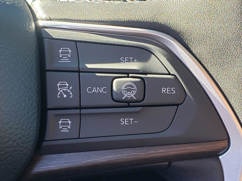2027 Jeep Grand Cherokee GRAND CHEROKEE LIMITED 4X4