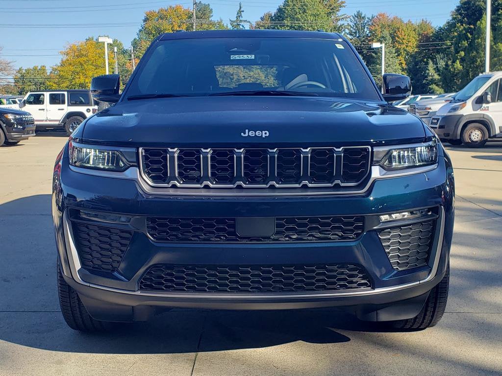 2027 Jeep Grand Cherokee GRAND CHEROKEE LIMITED 4X4