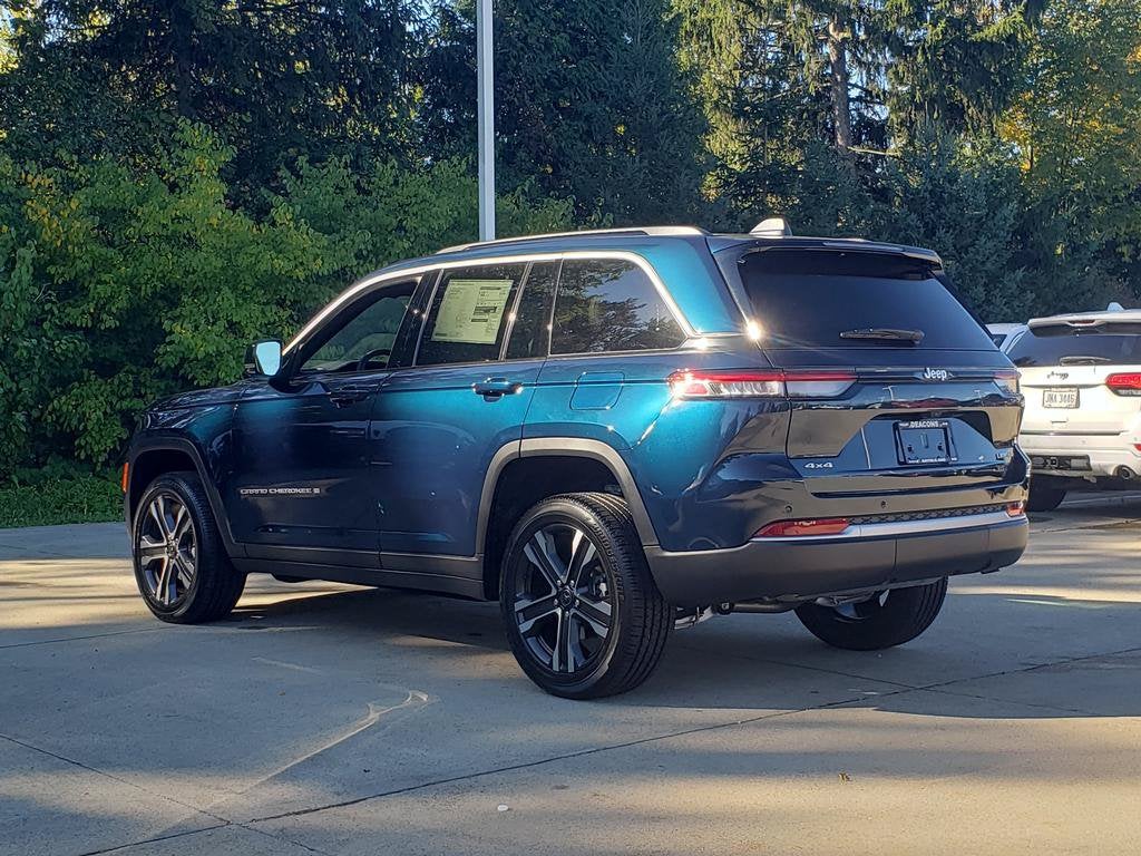 2027 Jeep Grand Cherokee GRAND CHEROKEE LIMITED 4X4