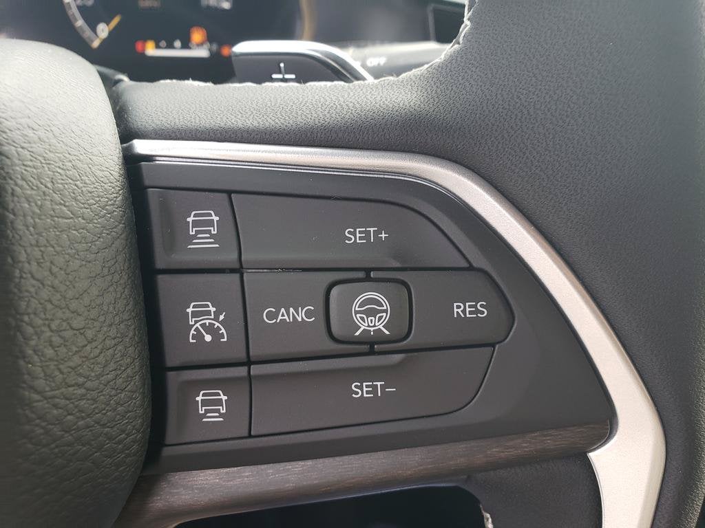 2027 Jeep Grand Cherokee GRAND CHEROKEE LIMITED 4X4