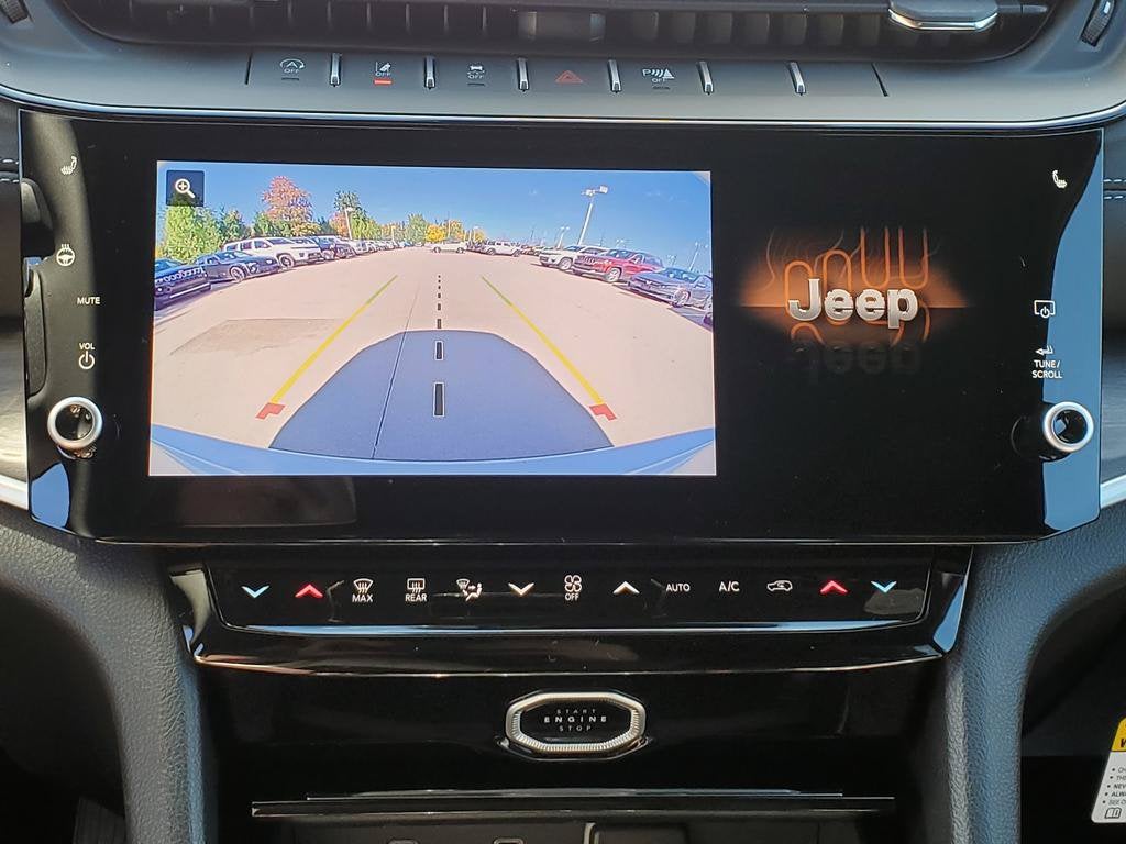 2027 Jeep Grand Cherokee GRAND CHEROKEE LIMITED 4X4