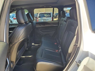 2027 Jeep Grand Cherokee GRAND CHEROKEE LIMITED 4X4