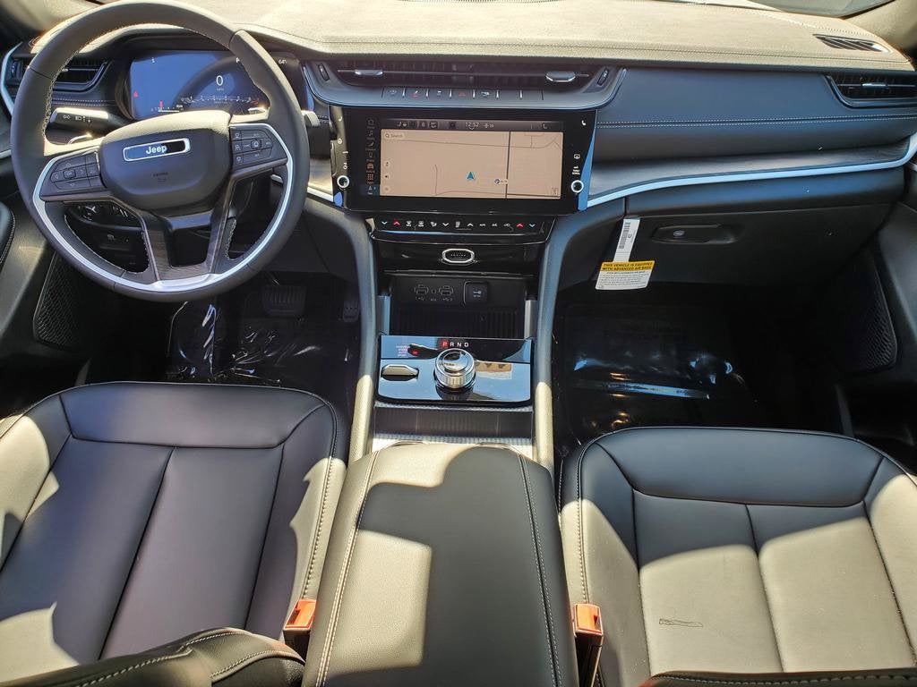 2027 Jeep Grand Cherokee GRAND CHEROKEE LIMITED 4X4