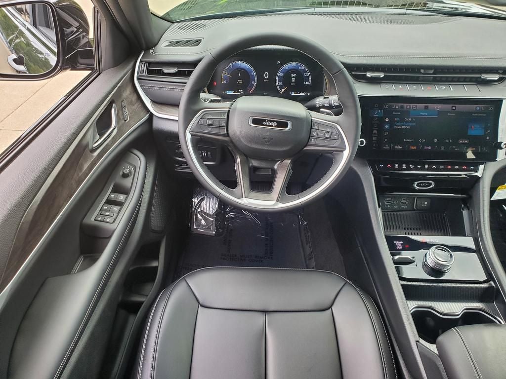 2027 Jeep Grand Cherokee GRAND CHEROKEE LIMITED 4X4