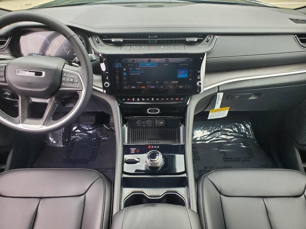 2027 Jeep Grand Cherokee GRAND CHEROKEE LIMITED 4X4